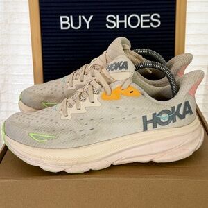 Hoka Clifton 9 Running Shoes Women Size 7.5 B Vanilla / Astral Athletic Sneakers